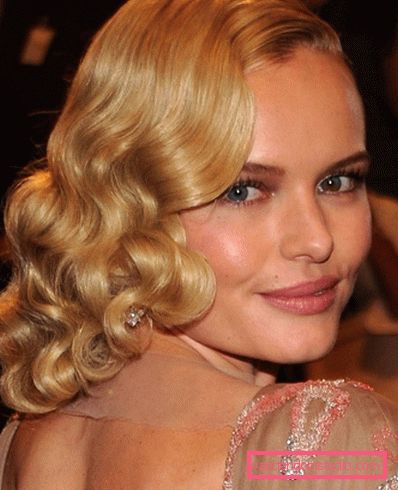 Hairstyles with curls on medium hair Hairstyles for medium hair with curls - styling options for a holiday and prom