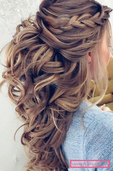 Hairstyles for prom 2019 - top of the most beautiful hairstyles for the evening