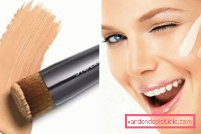 applying foundation applying foundation