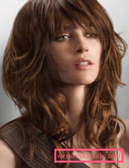 Varieties of graded haircuts for long hair
