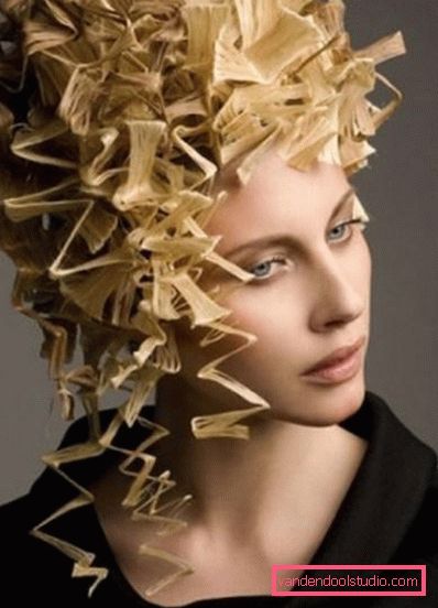 The most unusual hairstyles - beautiful and original styling.