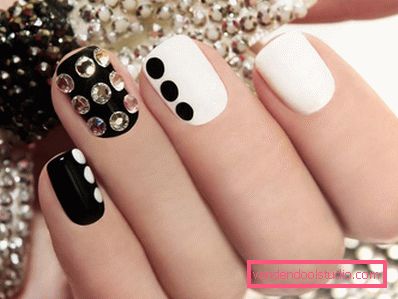 Fashionable white manicure