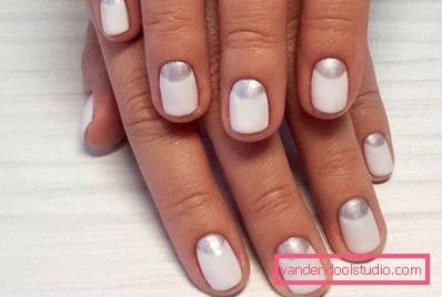 Fashionable white manicure