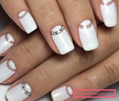 Fashionable white manicure