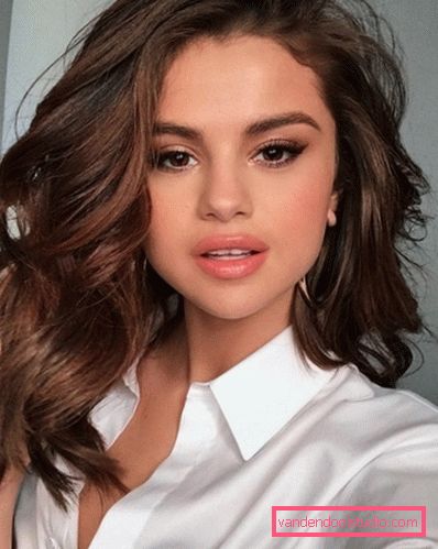 Haircuts and hairstyles Selena Gomez - the most vivid images