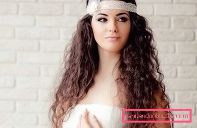 fine curls with lace ribbon fine curls with lace ribbon