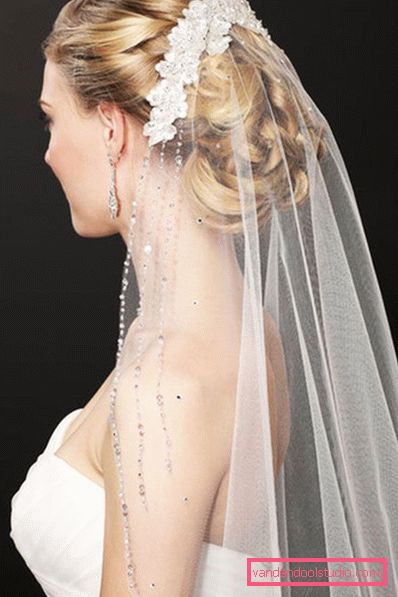 Wedding hairstyles with a veil on medium