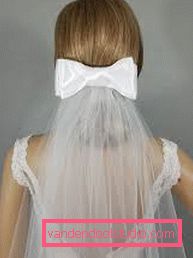 Wedding hairstyles with a veil on medium