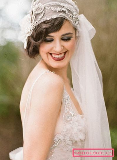 Wedding hairstyles with a veil on medium