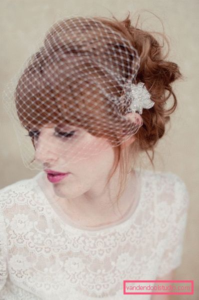 Wedding hairstyles with a veil on medium