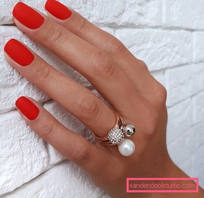 Manicure supernovae spring-summer 2019-2020 - fashion trends of seasonal nail design