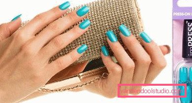 blue manicure blue manicure
