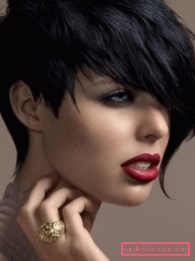 Options for fashionable short women's haircuts in 2019