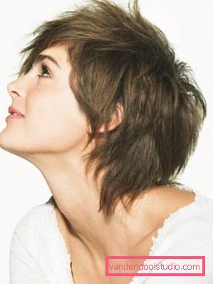 Types of haircuts Cascade on short hair with bangs and without it