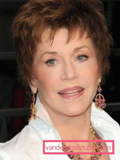 Types of haircuts Cascade on short hair with bangs and without it