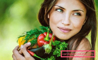 girl with fruit