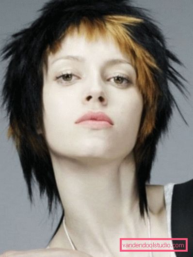 Bright and creative haircuts for medium hair length