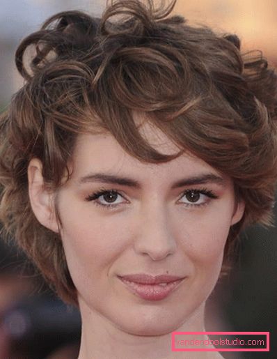 Short haircuts for curly hair Women's short haircuts for curly hair