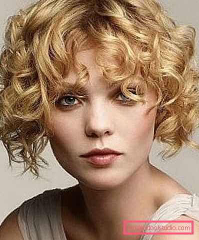 Short haircuts for curly hair Women's short haircuts for curly hair