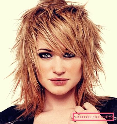 Women's haircuts for medium hair without styling