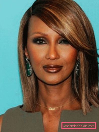 Women's haircuts for medium hair without a bang 2019 - photo