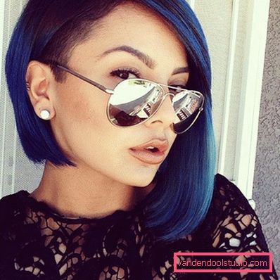 Women's haircuts for medium hair without a bang 2019 - photo